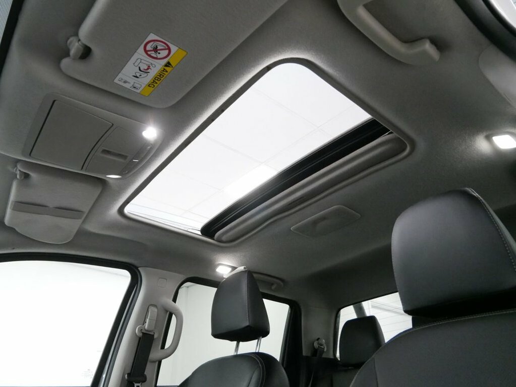 Nissan Navara Automatic Grey #34