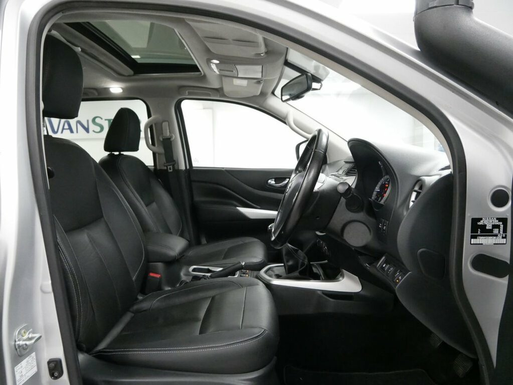 Nissan Navara Automatic Grey #17