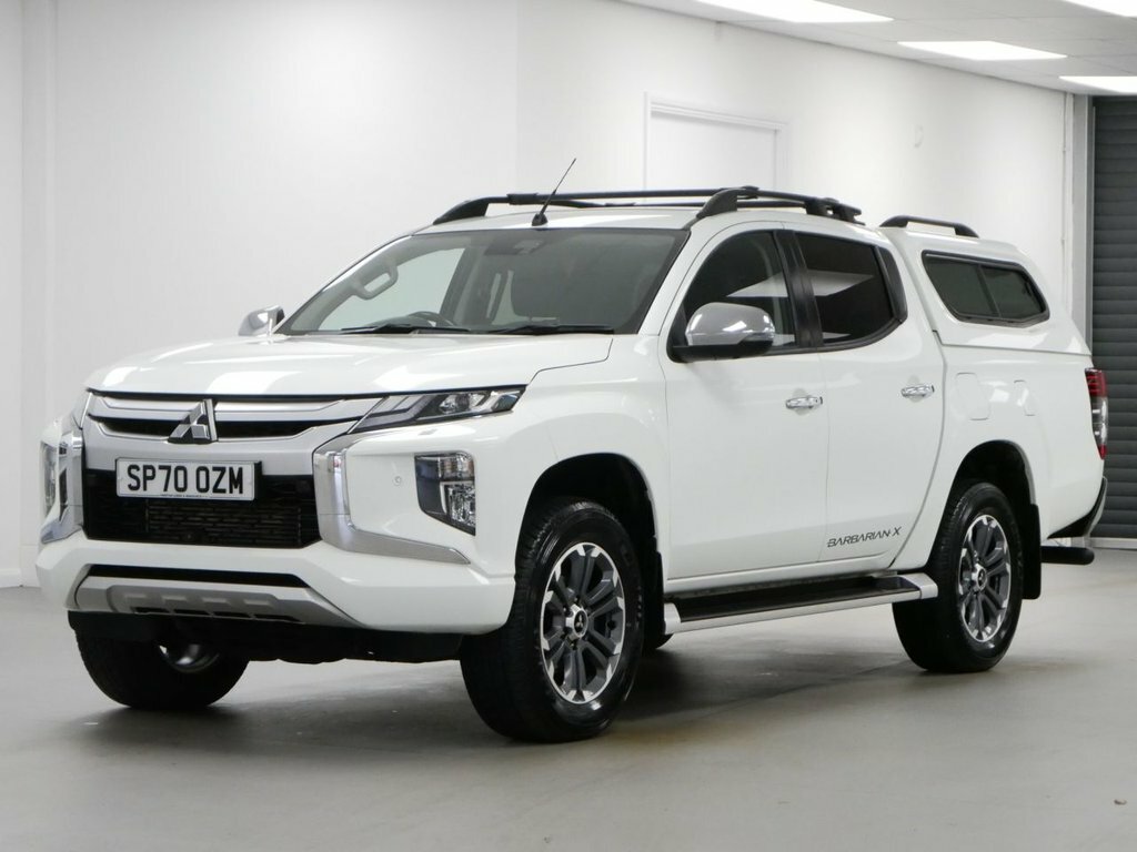 Mitsubishi L200 2.3L 2.2 Di-d Dc Barbarian X Pickup Double Cab White