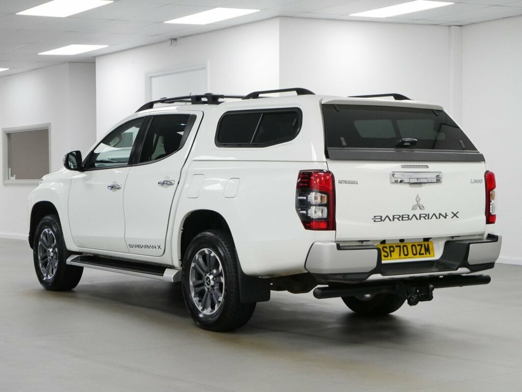 Mitsubishi L200 Doublecab 2.2 Di-d Barbarian X 4Wd Silver #11