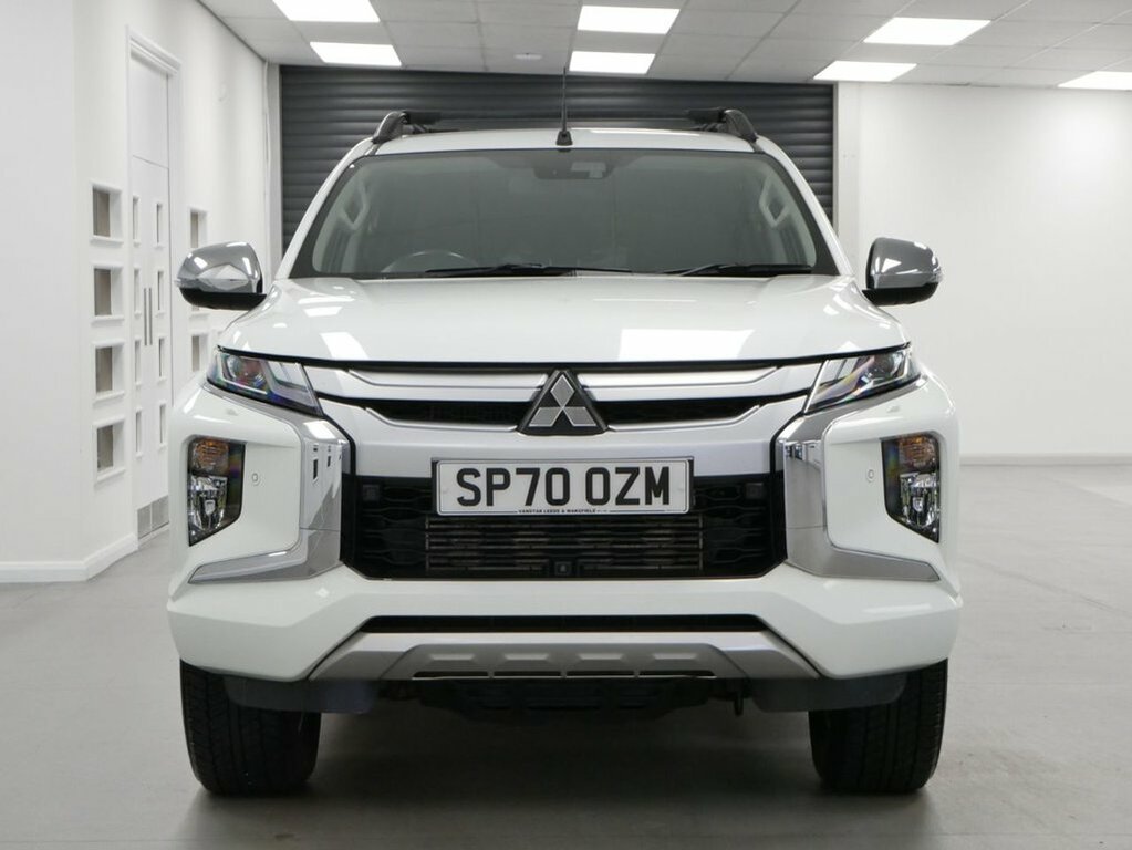 Mitsubishi L200 Doublecab 2.2 Di-d Barbarian X 4Wd Silver #10