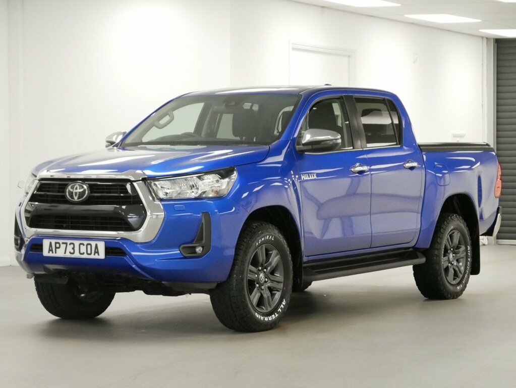 Toyota HILUX 2.4L D-4d Icon Pickup Double Cab Blue