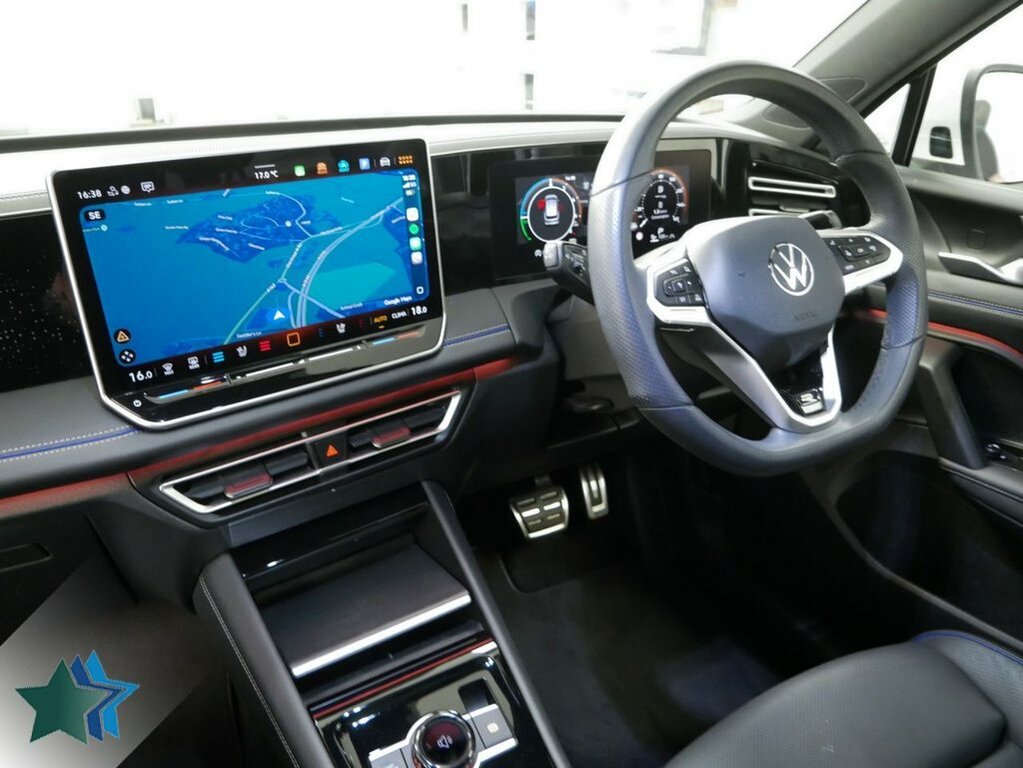 Volkswagen Tiguan 1.5L Tsi Ehybrid 19.7Kwh R-line Suv Plu White #2