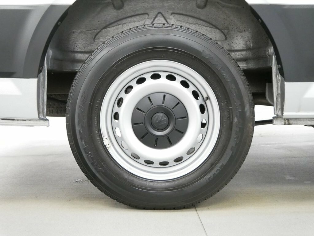 Volkswagen Crafter 2L Trendline White #24