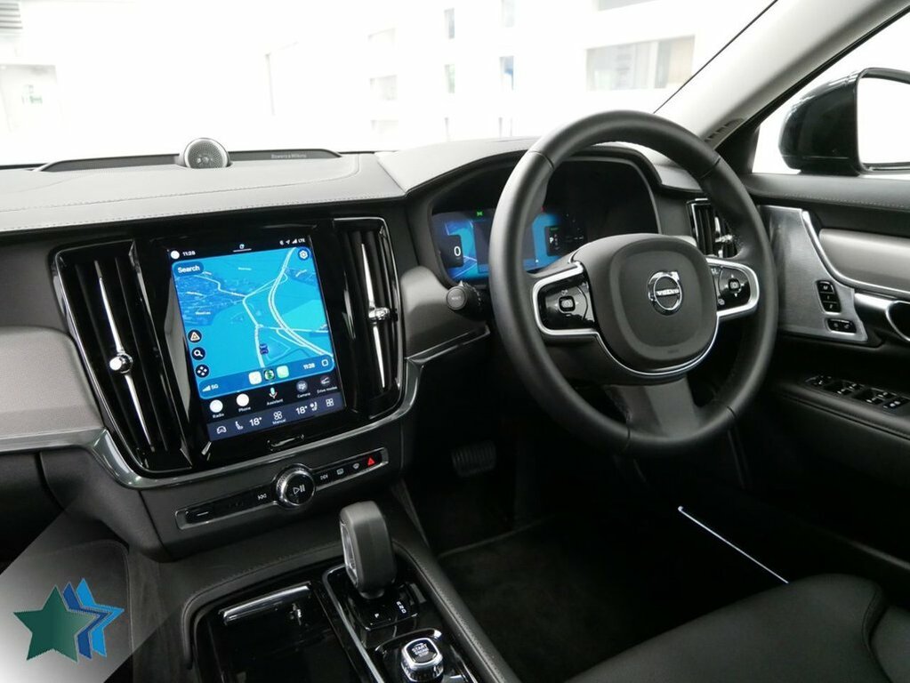 Volvo V90 2L 2.0H T8 18.8Kwh Ultra Estate Plug-in Grey #2