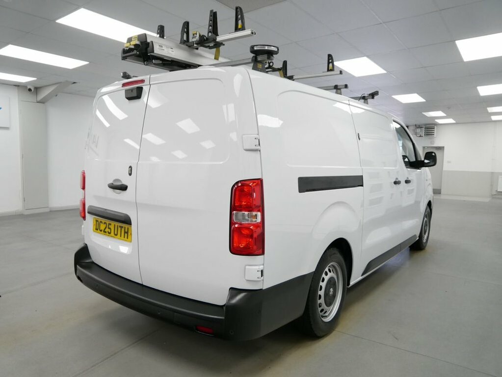 Vauxhall Vivaro 3100 75Kwh Dynamic Panel Van 6Dr L1 Grey #11