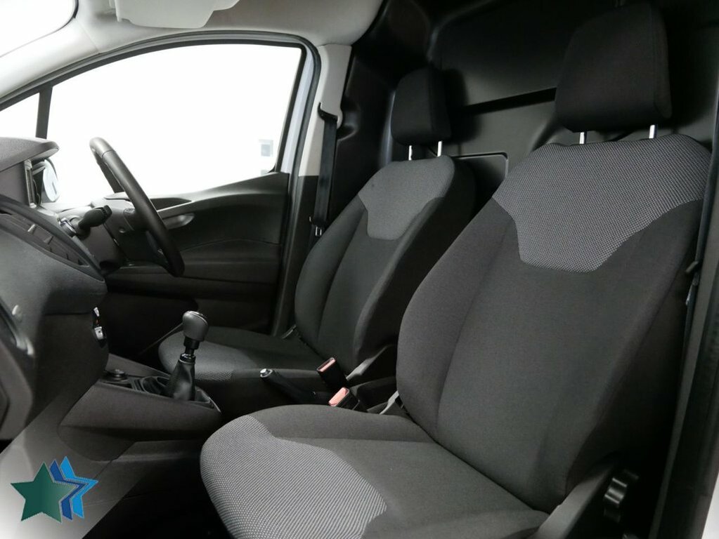 Ford Transit Courier 1L 1.0 Ecoboost Leader Panel Van White #3