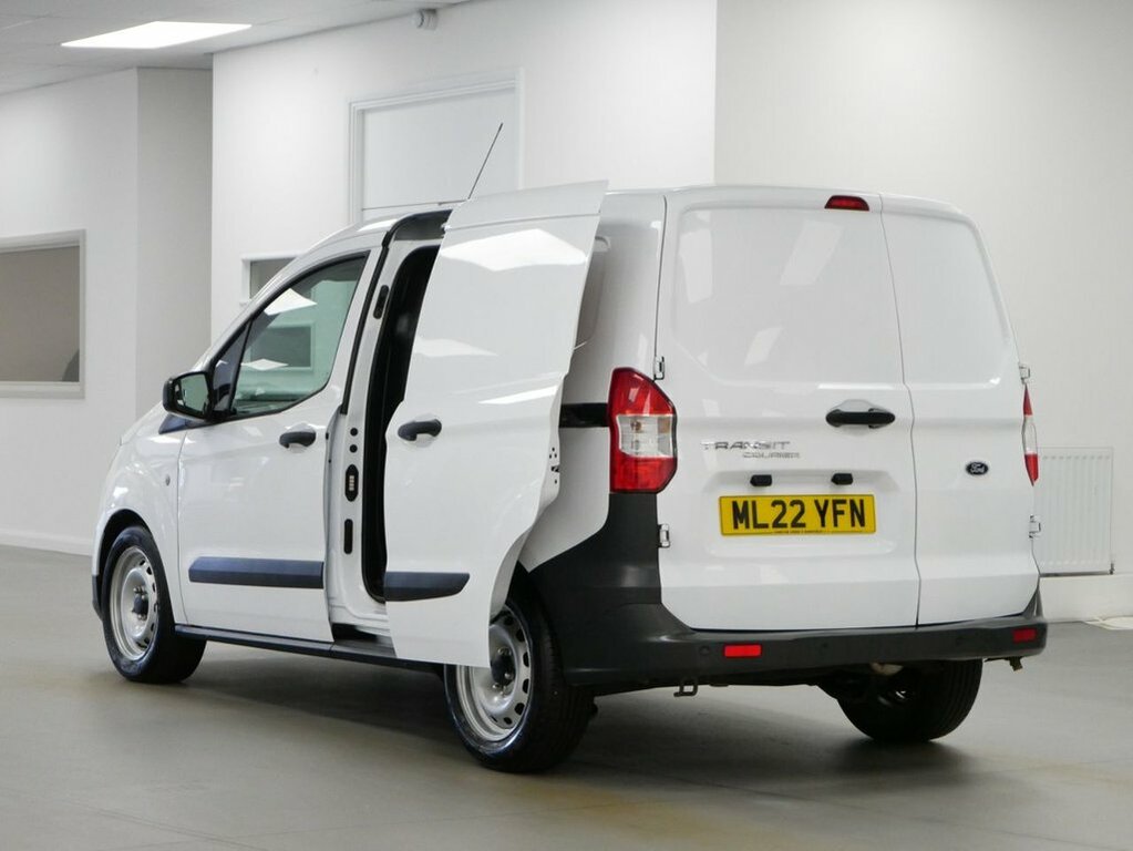 Ford Transit Courier Ford 1.0 Ecoboost Sport Van 6 Speed Grey #18