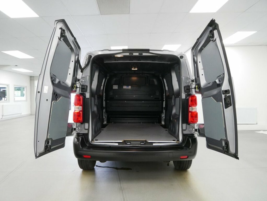 Vauxhall Vivaro 2L 2.0 Turbo D 3100 Dynamic Panel Van 6Dr M Grey #3