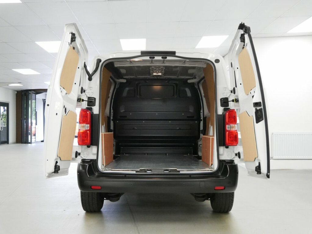 Peugeot Expert 2L 2.0 Bluehdi 1400 Professional Premium Standar White #3
