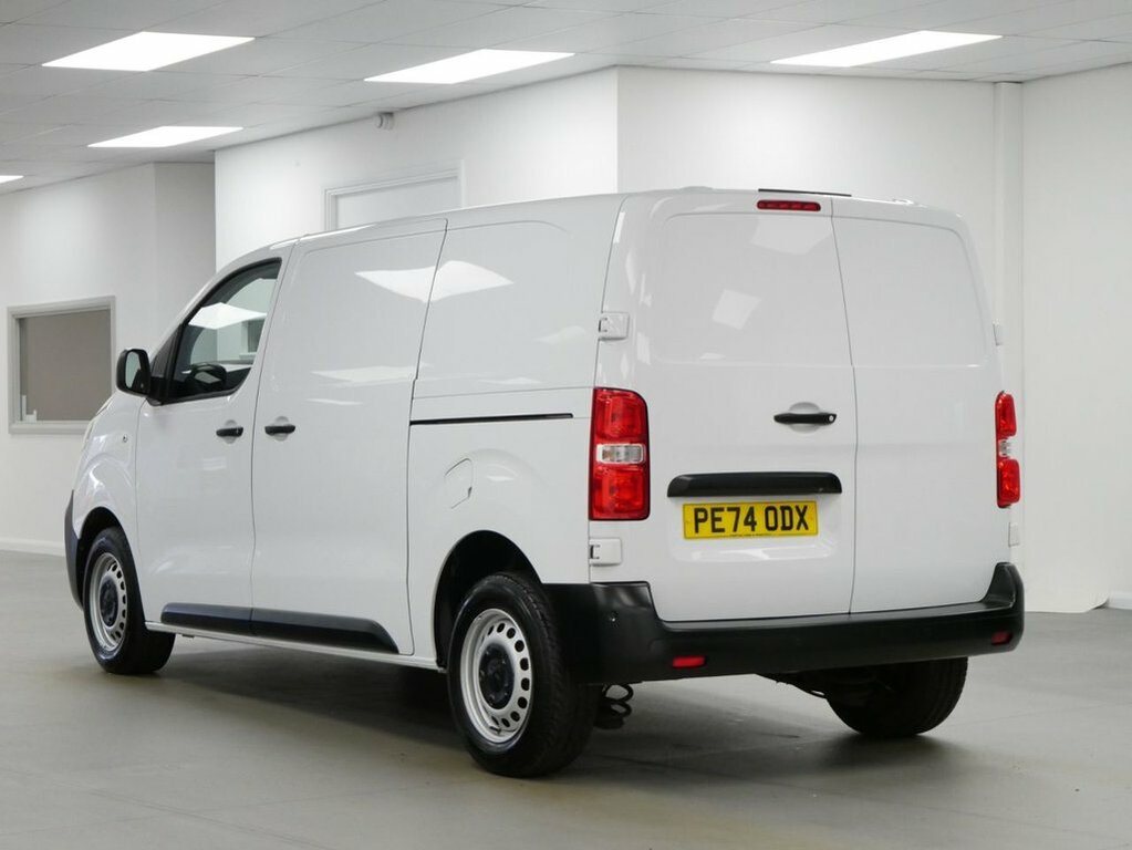 Peugeot Expert Professional White #9