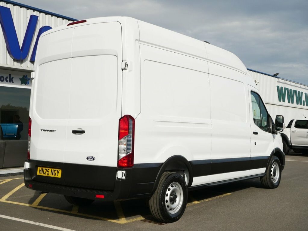 Ford Transit Custom Custom 320 Trend L1 Swb Fwd 2.5 Phev 232Ps Lo Silver #11