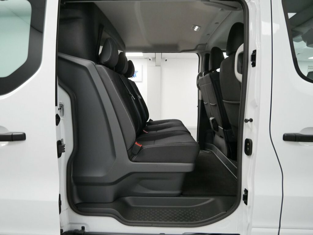 Renault Trafic Ll30 Blue Dci 170 Extra Sport Safety Van Edc  #31