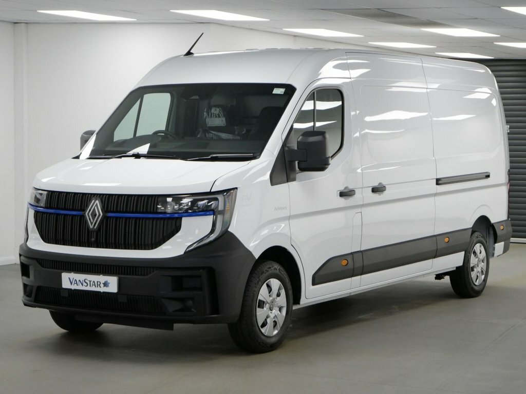 Renault Master Mpv White