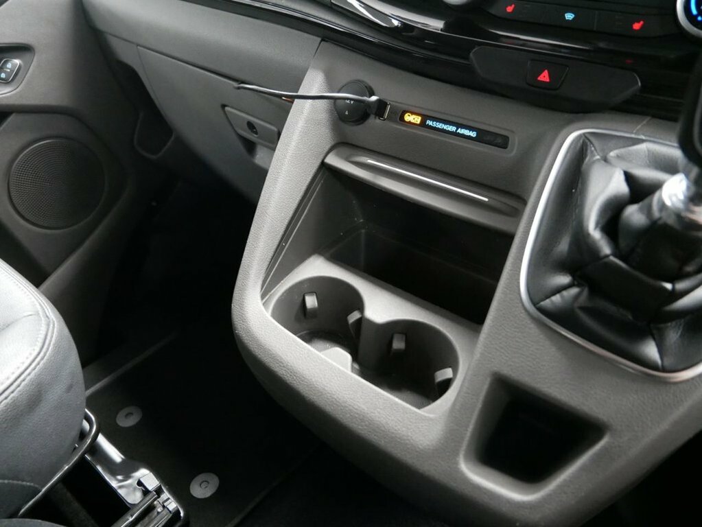 Ford Tourneo Custom 2L Titanium Grey #24
