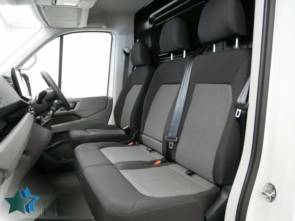 Volkswagen Crafter 2L 2.0 Tdi Cr30 Commerce Panel Van Manu White #4