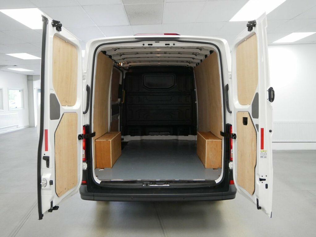Volkswagen Crafter 2L 2.0 Tdi Cr30 Commerce Panel Van Manu White #3