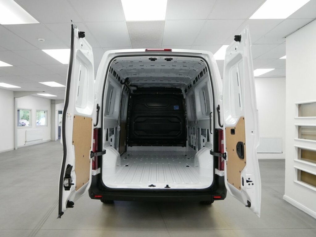 Renault Master Mpv White #6