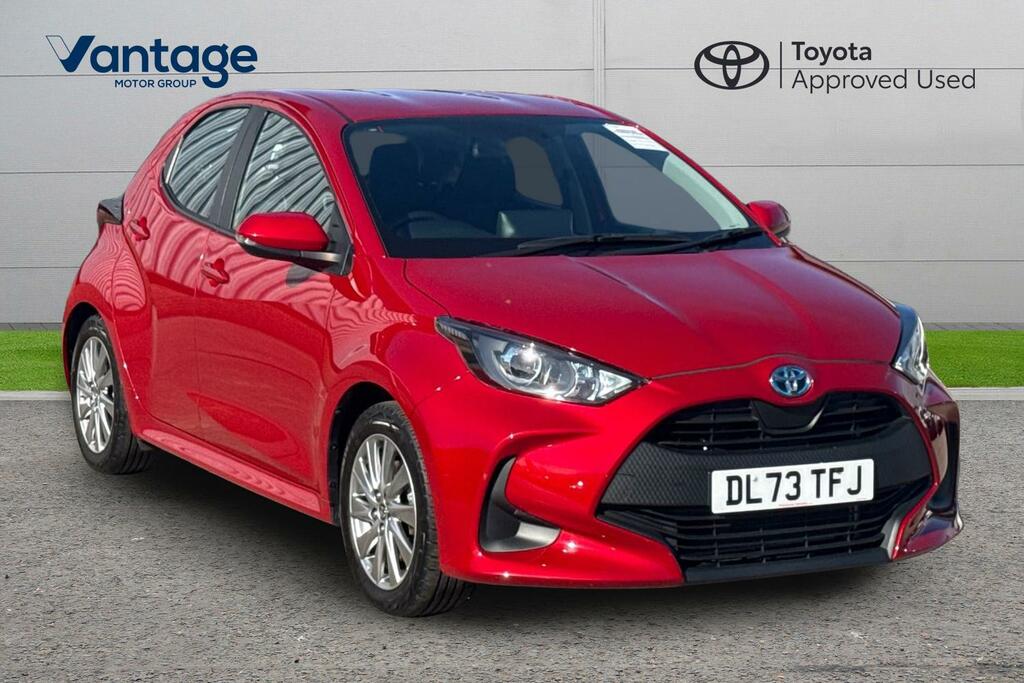 Toyota Yaris 1.5 Vvt-h Icon E-cvt Euro 6 Ss Red