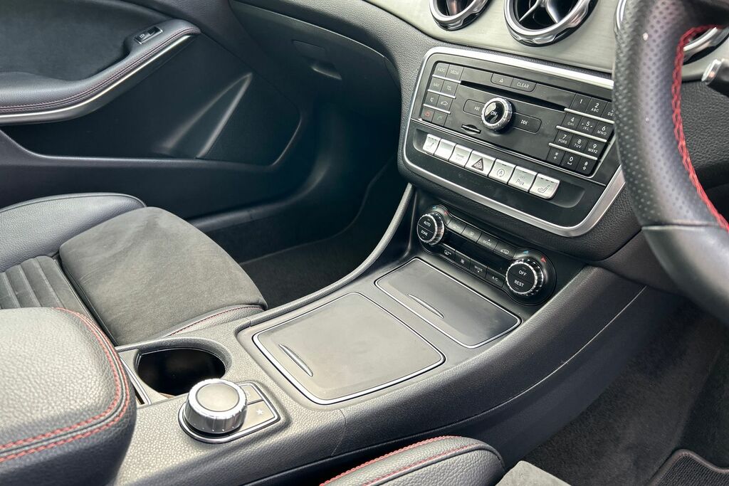Mercedes-Benz GLA Class Hatchback Red #14