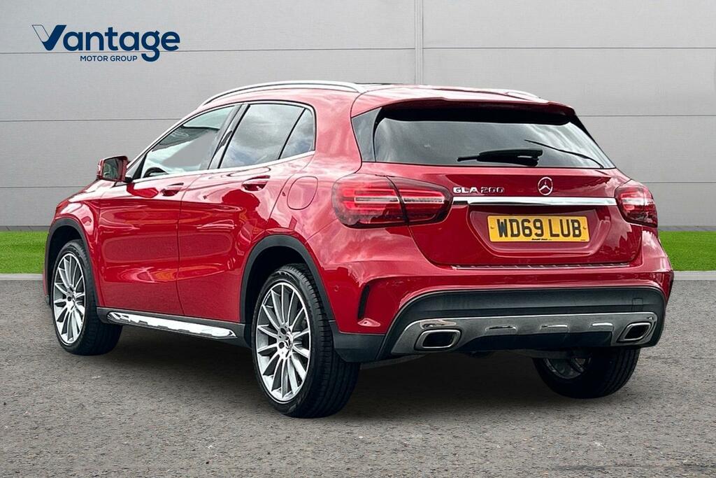 Mercedes-Benz GLA Class 1.6 Gla200 Amg Line Edition Plus 7G-dct Euro 6 Red #5