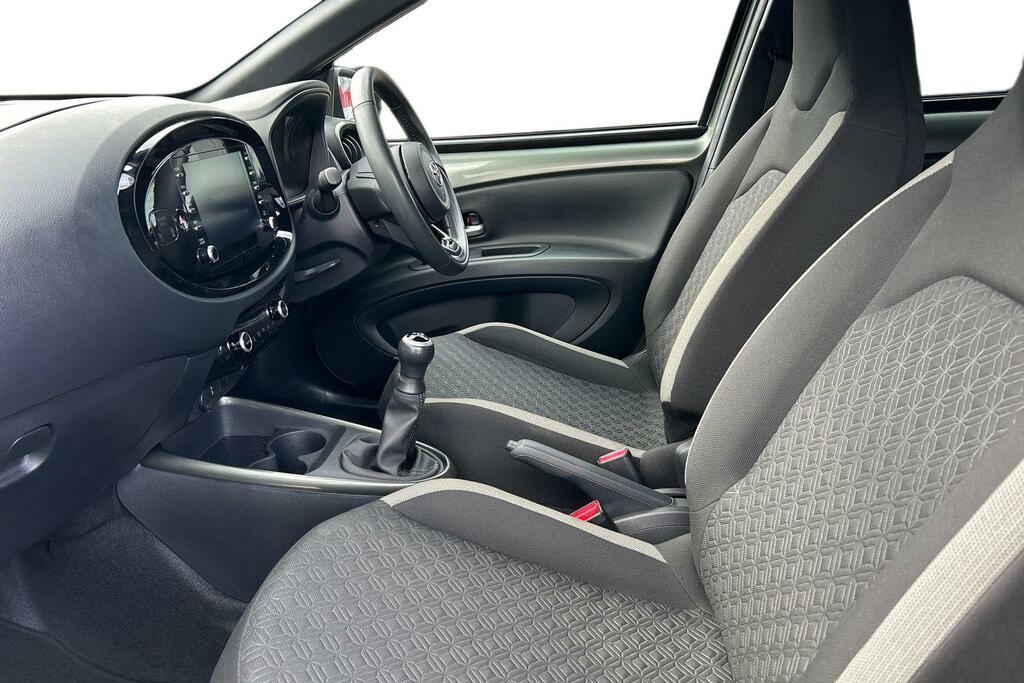 Toyota Aygo X 1.0 Vvt-i Edge Euro 6 Ss Green #5