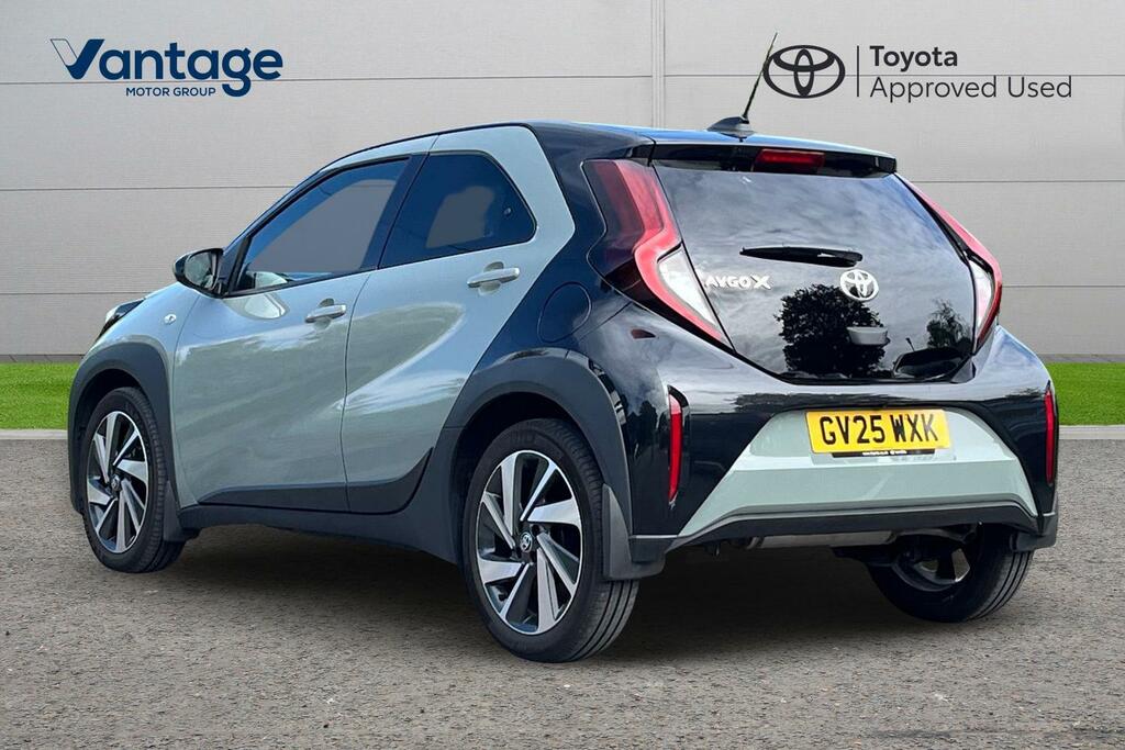 Toyota Aygo X 1.0 Vvt-i Edge Hatchback Euro 6 Green #4