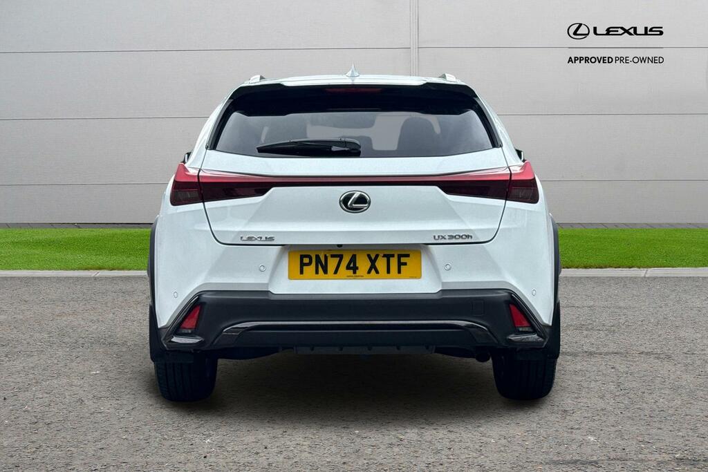 Lexus UX 2.0 300H F Sport Design E-cvt Euro 6 Ss White #5