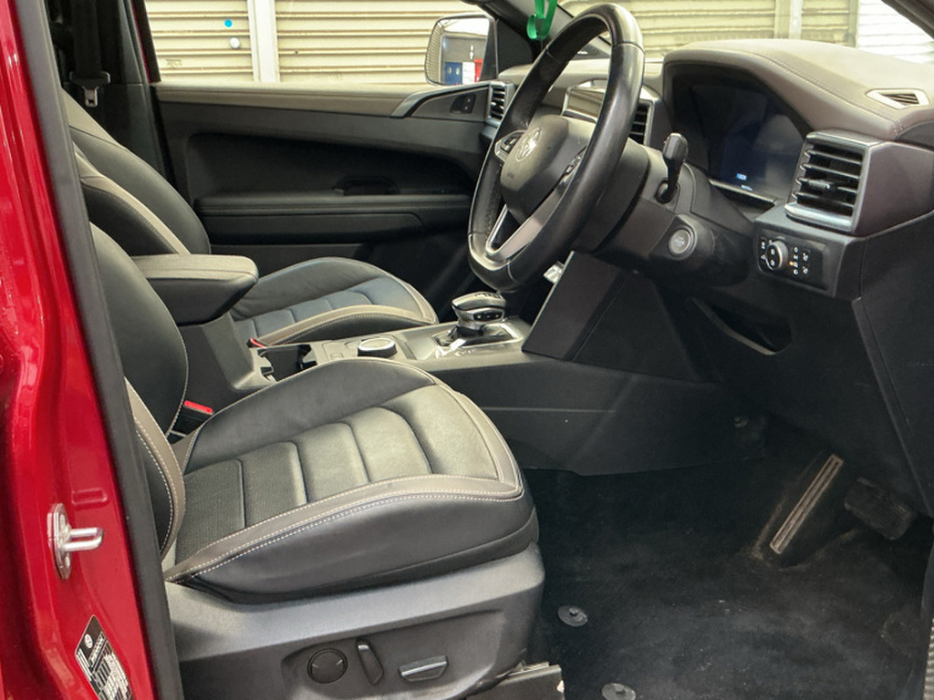 Volkswagen Amarok Aventura 3.0 V6 Tdi 240Ps Red #2