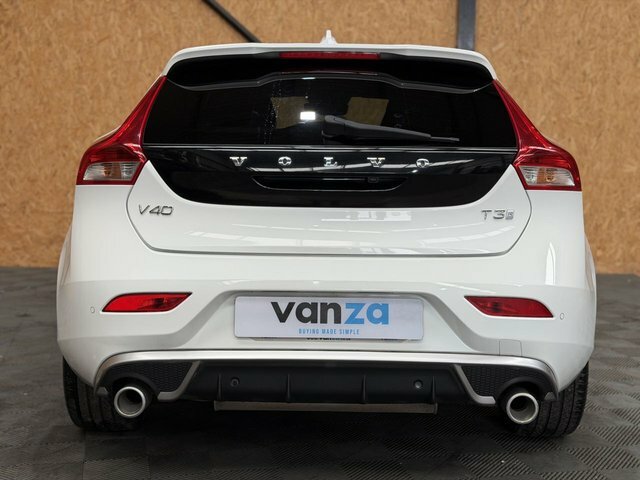 Volvo V40 R-design Nav Plus White #30