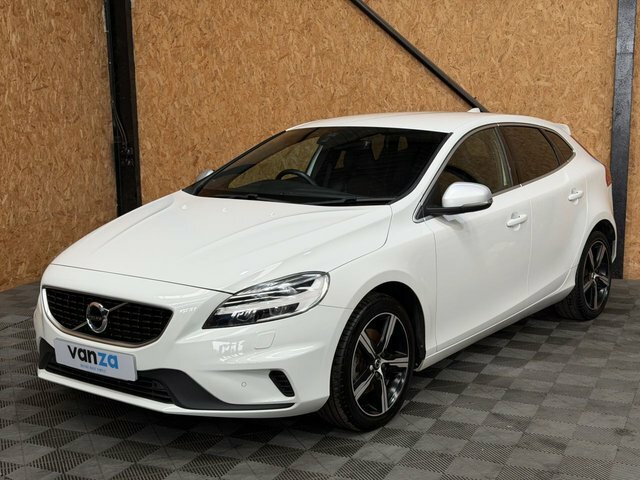 Volvo V40 R-design Nav Plus White #29