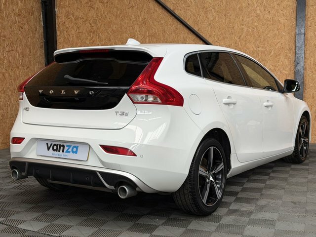 Volvo V40 R-design Nav Plus White #12