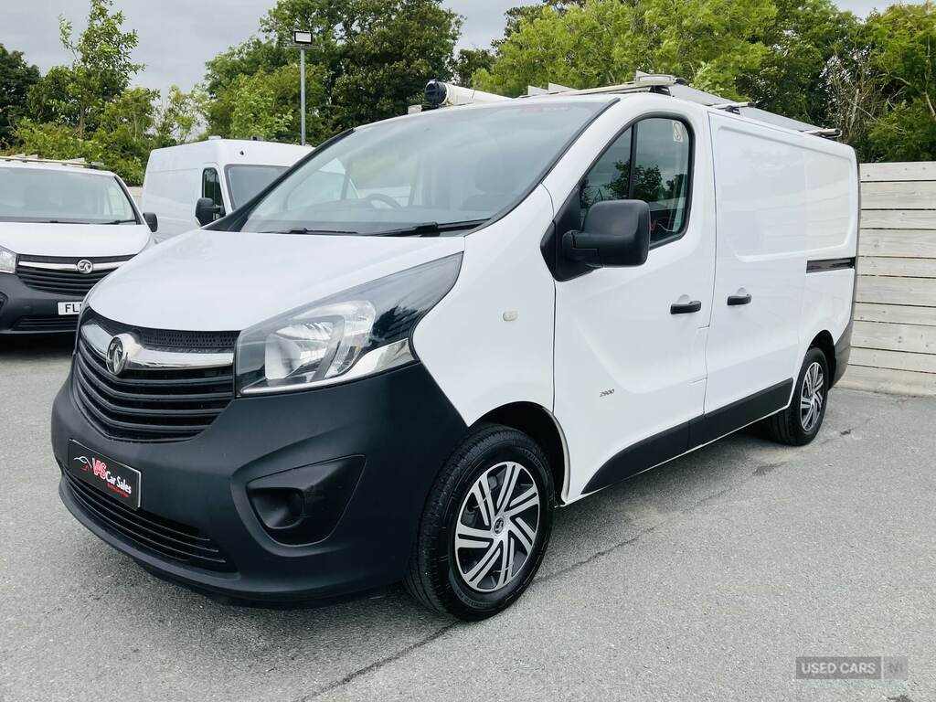 Vauxhall Vivaro Mpv Silver #3