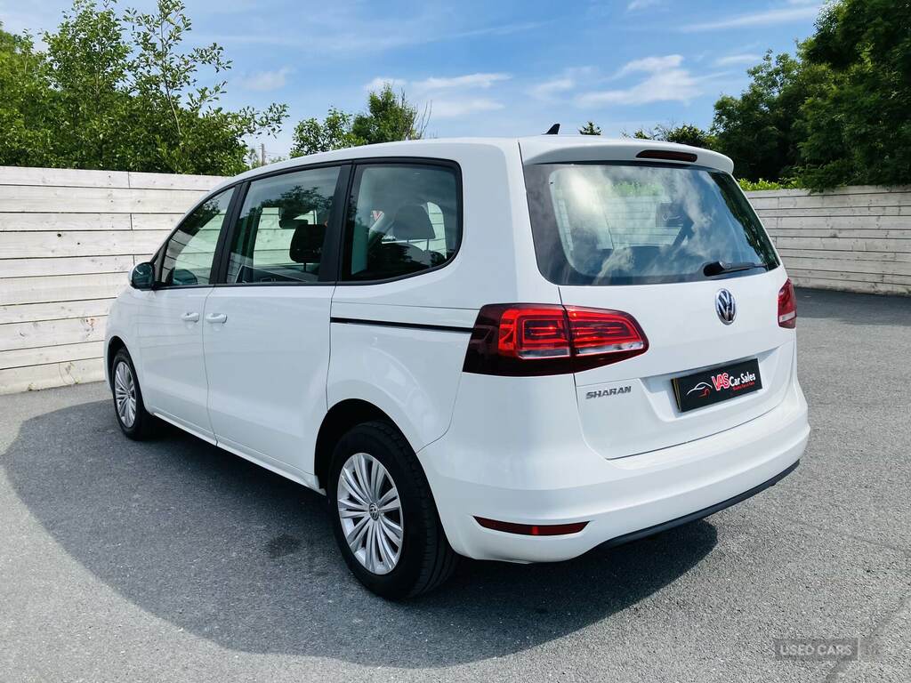 Volkswagen Sharan 2.0 Tdi Scr 150 S White #6