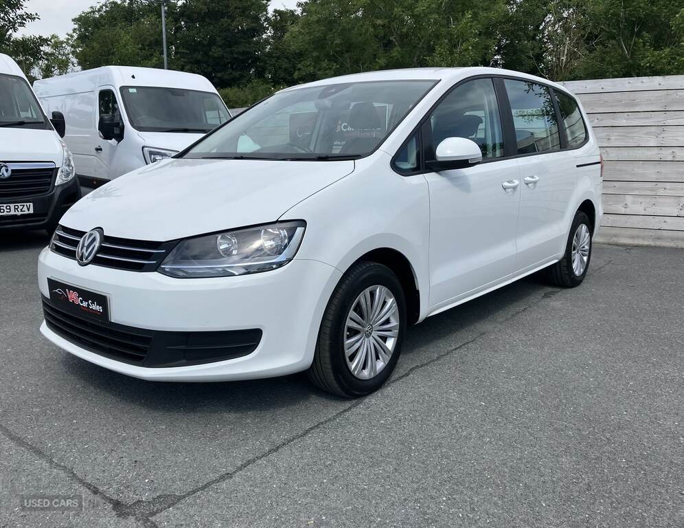 Volkswagen Sharan 2.0 Tdi Scr 150 S White #3