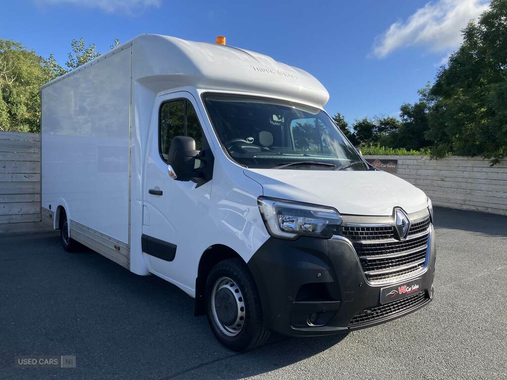 Renault Master Ll35 Energy Dci 145 Business Low Roof Platform Cab White