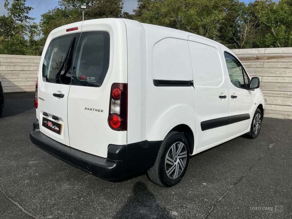 Peugeot Partner 715 S 1.6 Bluehdi 100 Crew Van White #6
