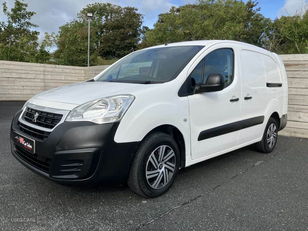 Peugeot Partner 715 S 1.6 Bluehdi 100 Crew Van White #3