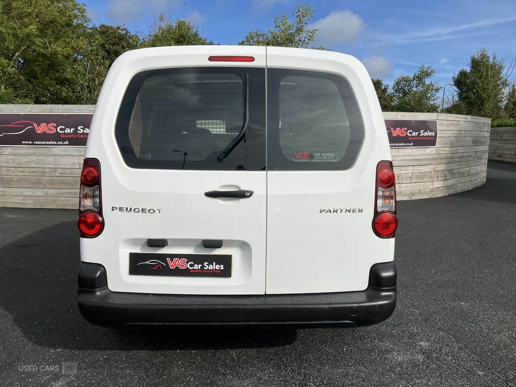 Peugeot Partner 715 S 1.6 Bluehdi 100 Crew Van White #5