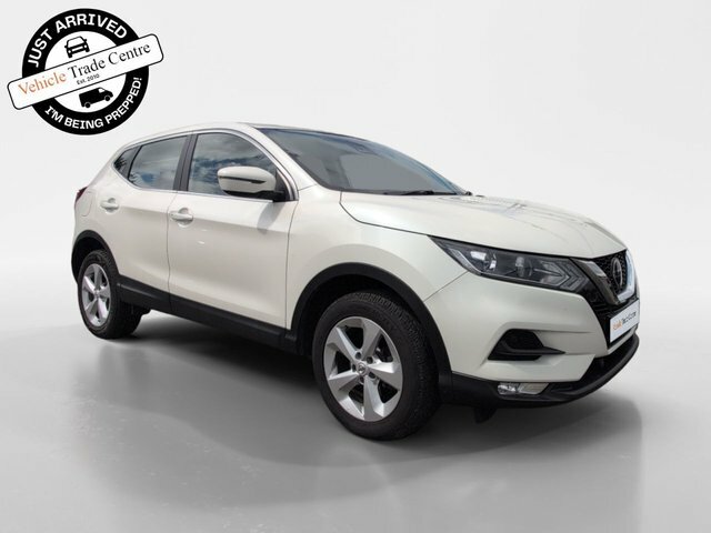 Nissan Qashqai 1.5 Dci Acenta Premium Suv Euro White
