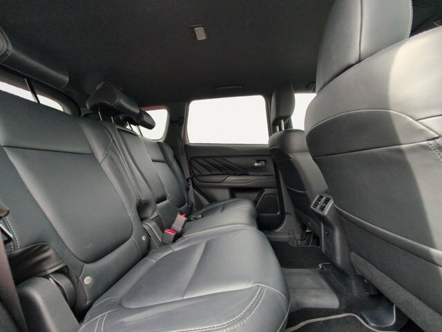 Mitsubishi Outlander 2.4H Twinmotor 13.8Kwh Dynamic Suv Plug Grey #6