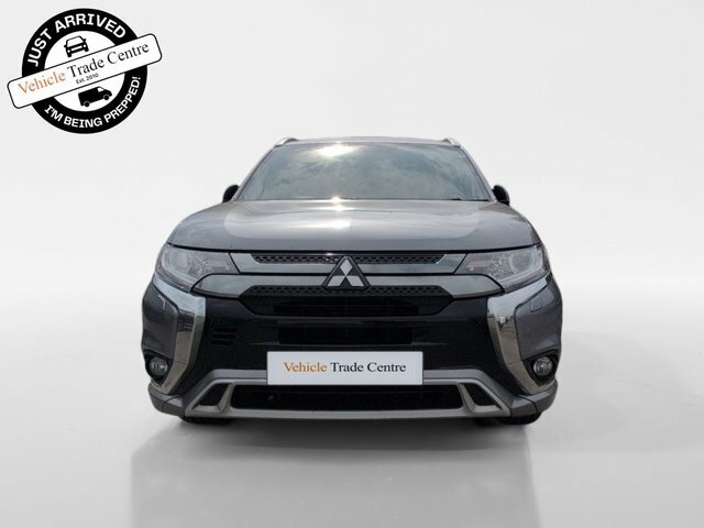 Mitsubishi Outlander 2.4H Twinmotor 13.8Kwh Dynamic Suv Plug Grey #2