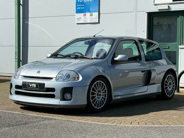 Renault Clio Hatchback 1.4 16V Etoile 2001Y #10