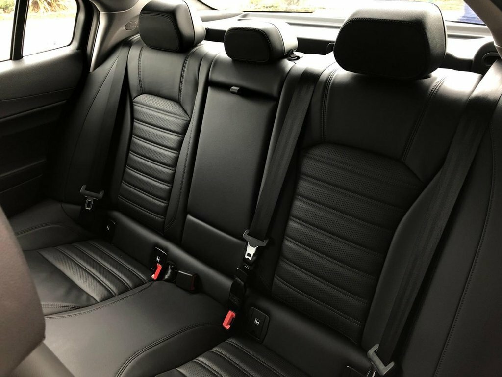 Alfa Romeo Giulia  Black #32