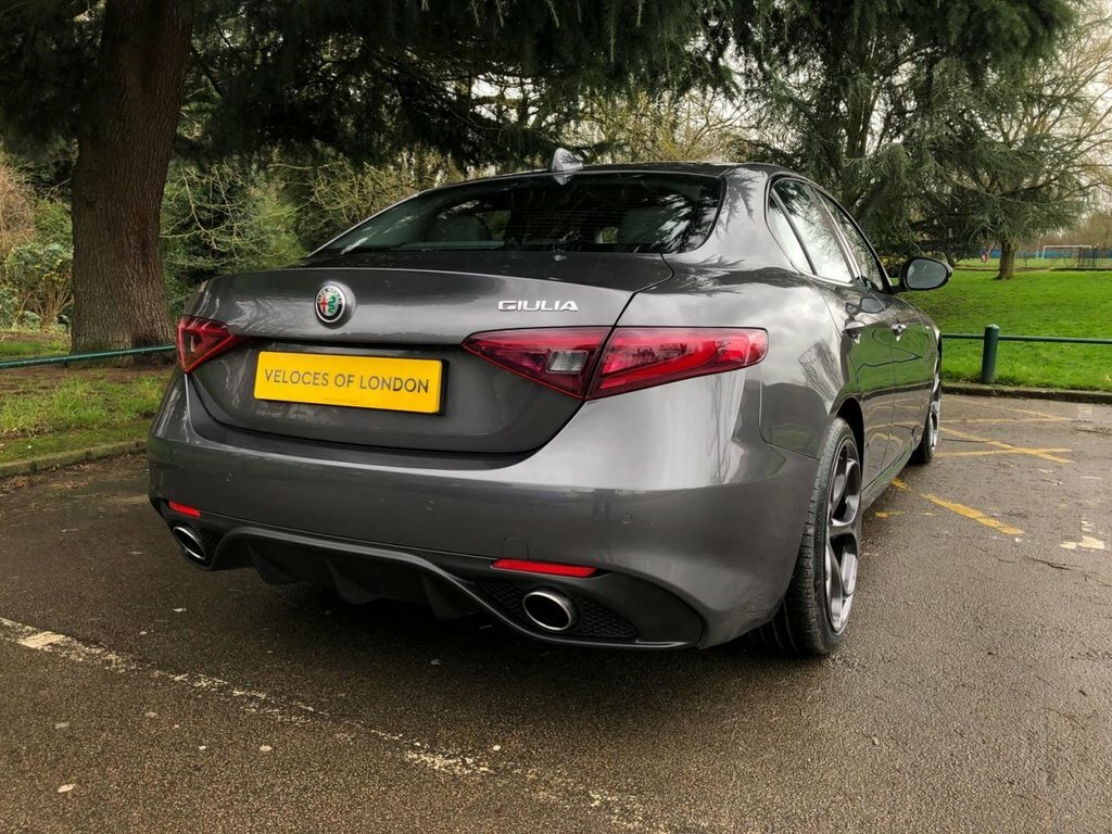 Alfa Romeo Giulia  Black #21