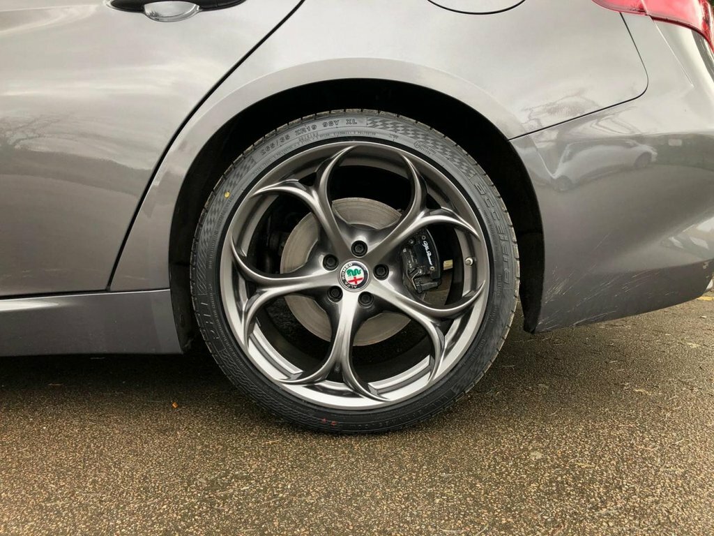 Alfa Romeo Giulia  Black #18