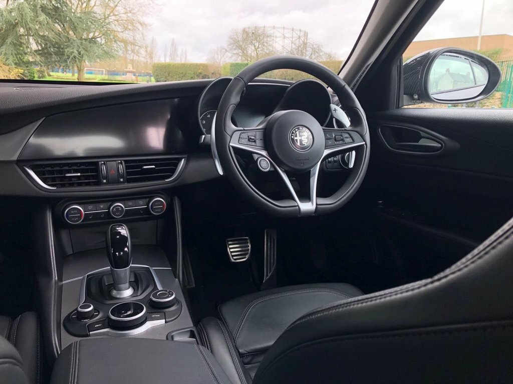 Alfa Romeo Giulia  Black #63