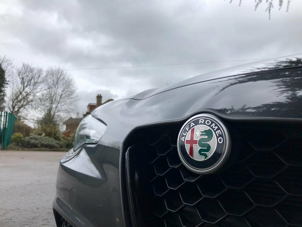 Alfa Romeo Giulia  Black #25
