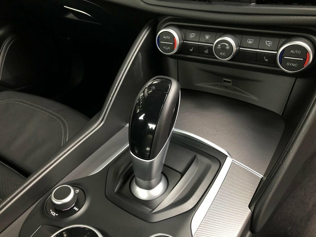 Alfa Romeo Giulia  Black #11