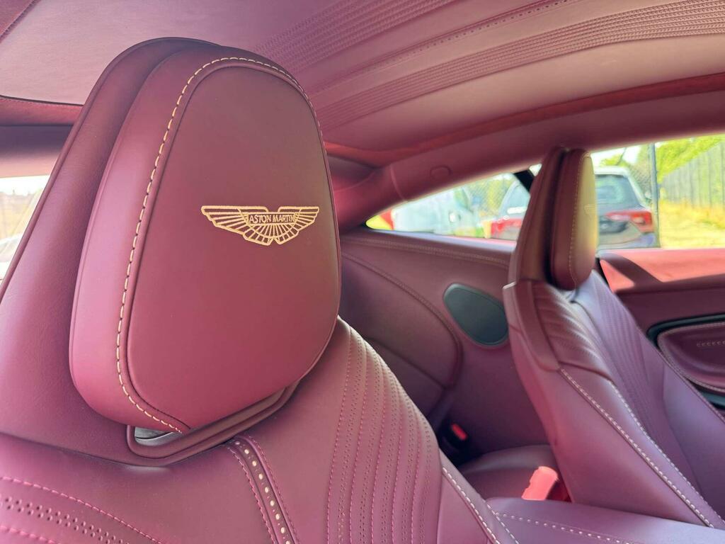 Aston Martin DB11 V8 528 Touchtronic Green #39